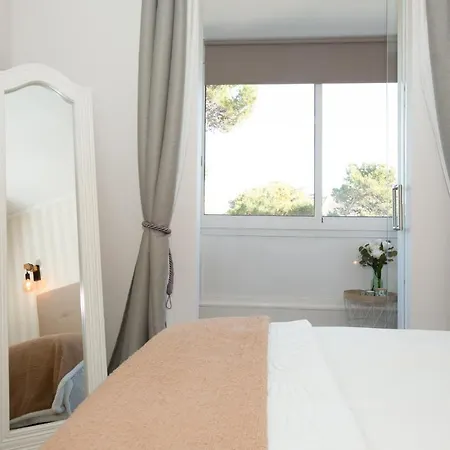 Beachome4u3 * Carcavelos (Lisbon)